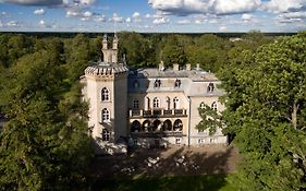 Laitse Castle B&B