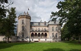 Laitse Castle B&B